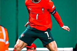 开云体育下载-羽毛球赛场上C罗再创辉煌