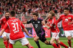 开云体育入口-拜仁慕尼黑新一轮阵容调整引发争议