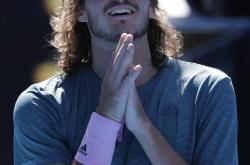 开云体育下载-关于澳大利亚网球队血洗英国网球队，西西帕斯高光表现的信息