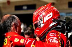 开云体育平台APP-包含梅赛德斯险胜哈斯车队，勒克莱尔惊艳四座的词条