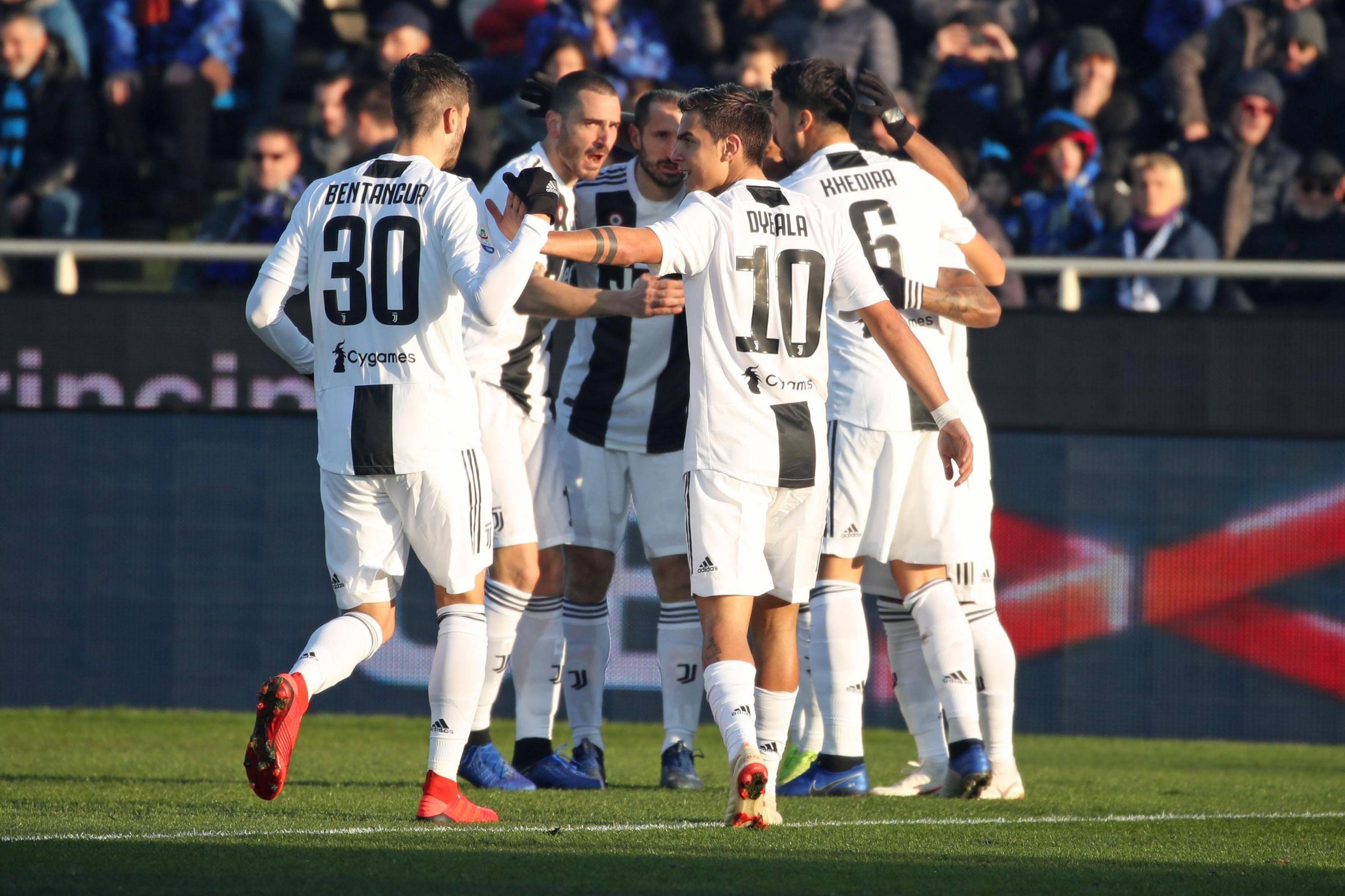 尤文图斯阵容轮换不利，主帅受到质疑