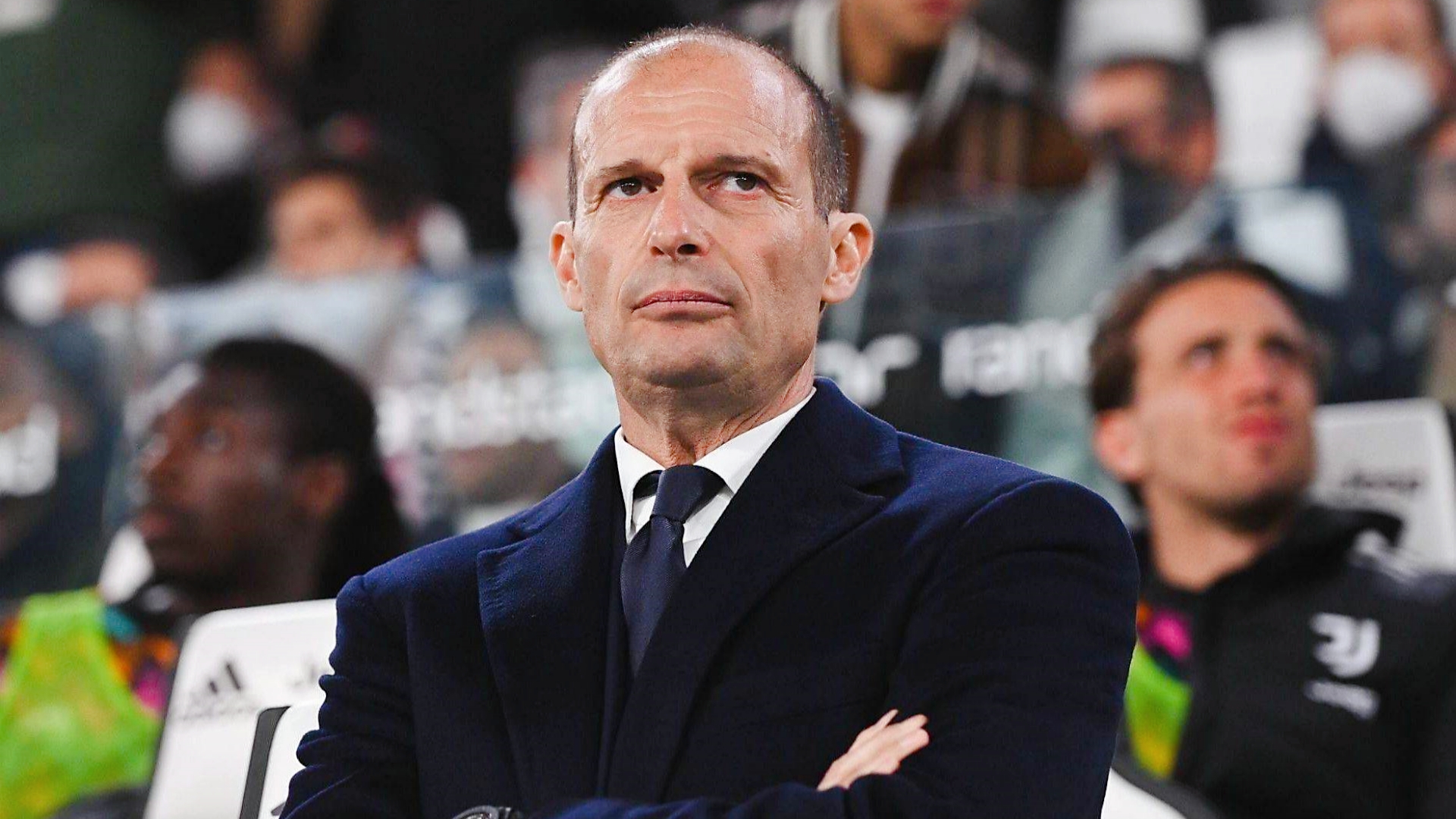 尤文图斯阵容轮换不利，主帅受到质疑