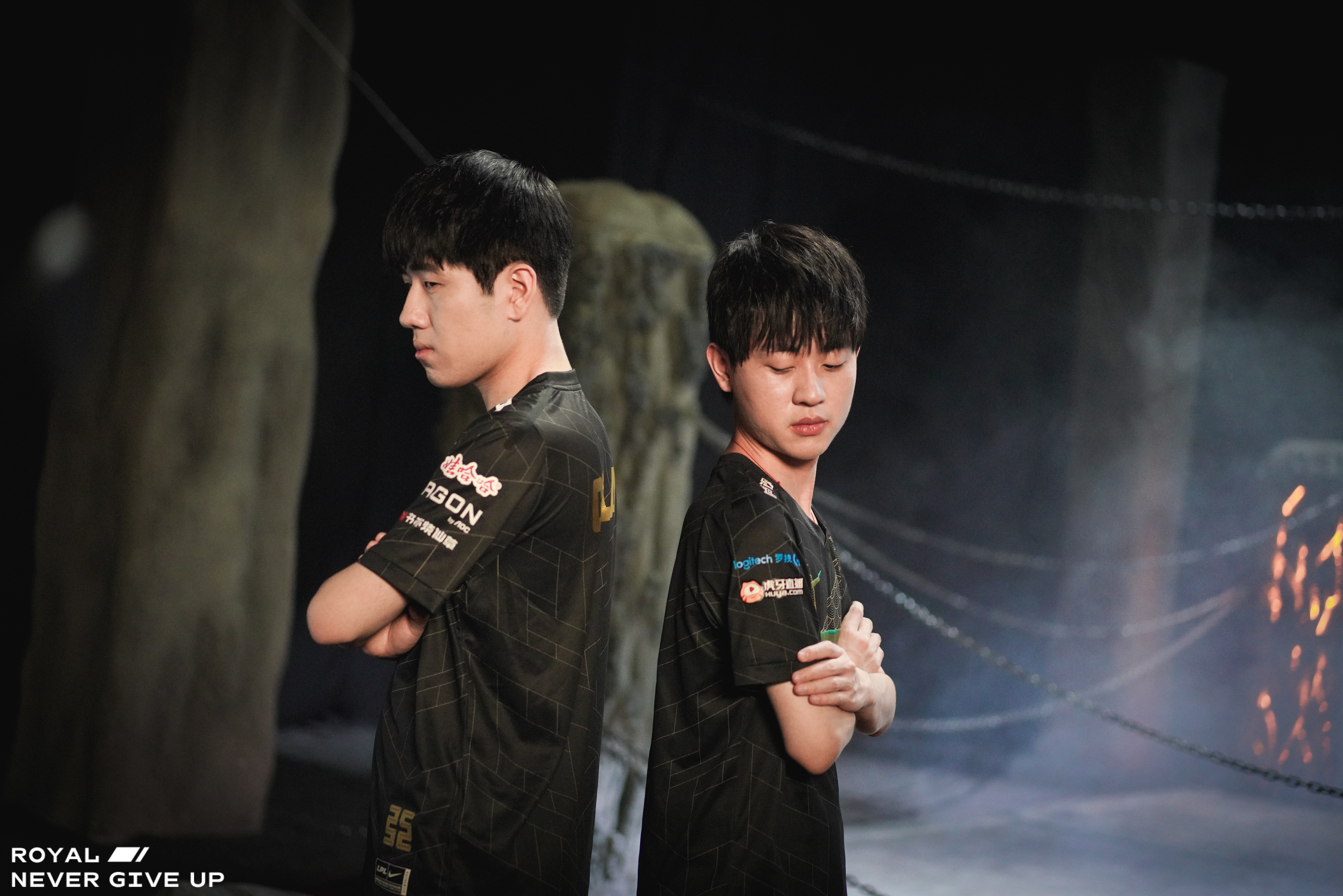 DFM力克JDG,BDD打出惊人五杀淘汰赛3:1(首尔) DFM力克JDG,BDD打出惊人五杀淘汰赛3:1(首尔)