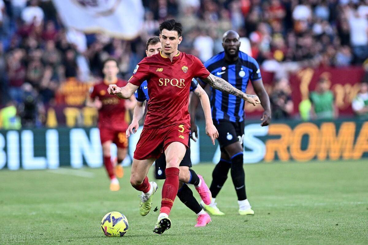 罗马客场连胜,追赶意甲前四位置 罗马客场连胜,追赶意甲前四位置